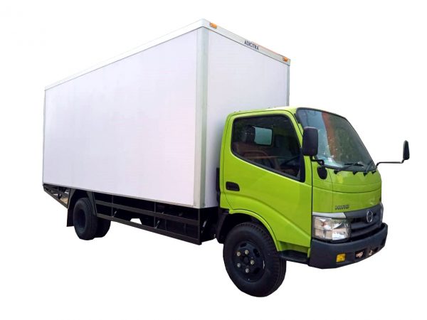 Hino 300_side_right